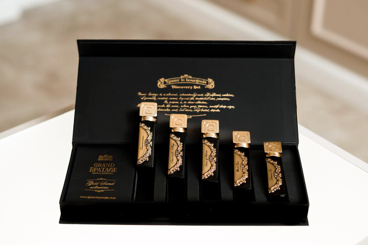 Gold sands collection